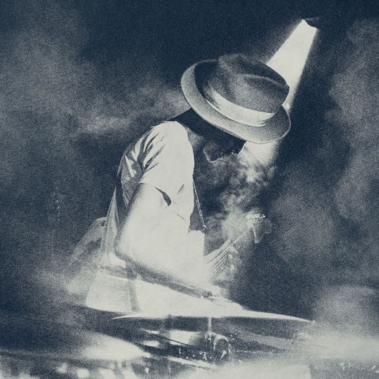 KEZIAH JONES - Alive & Kicking: Live