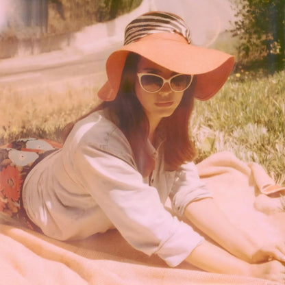 Lana Del Rey - Honeymoon (Explicit, Gatefold, 180 Gram) (2 LP) - Joco Records