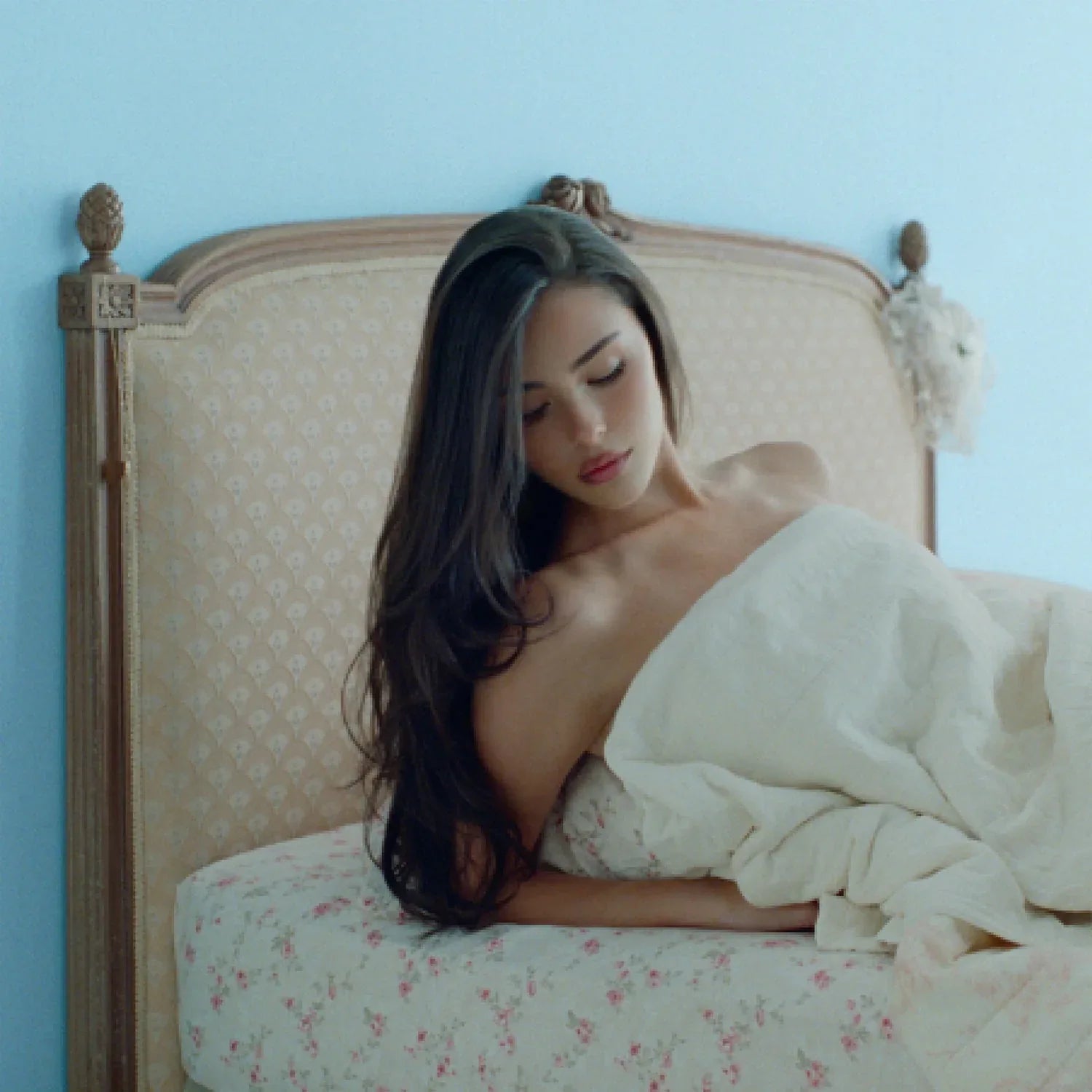 Madison Beer - Locket (Dusty Blue Vinyl)